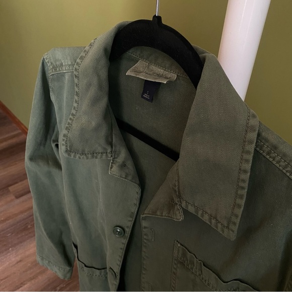 Green Lightweight Shacket - Picture 5 of 6